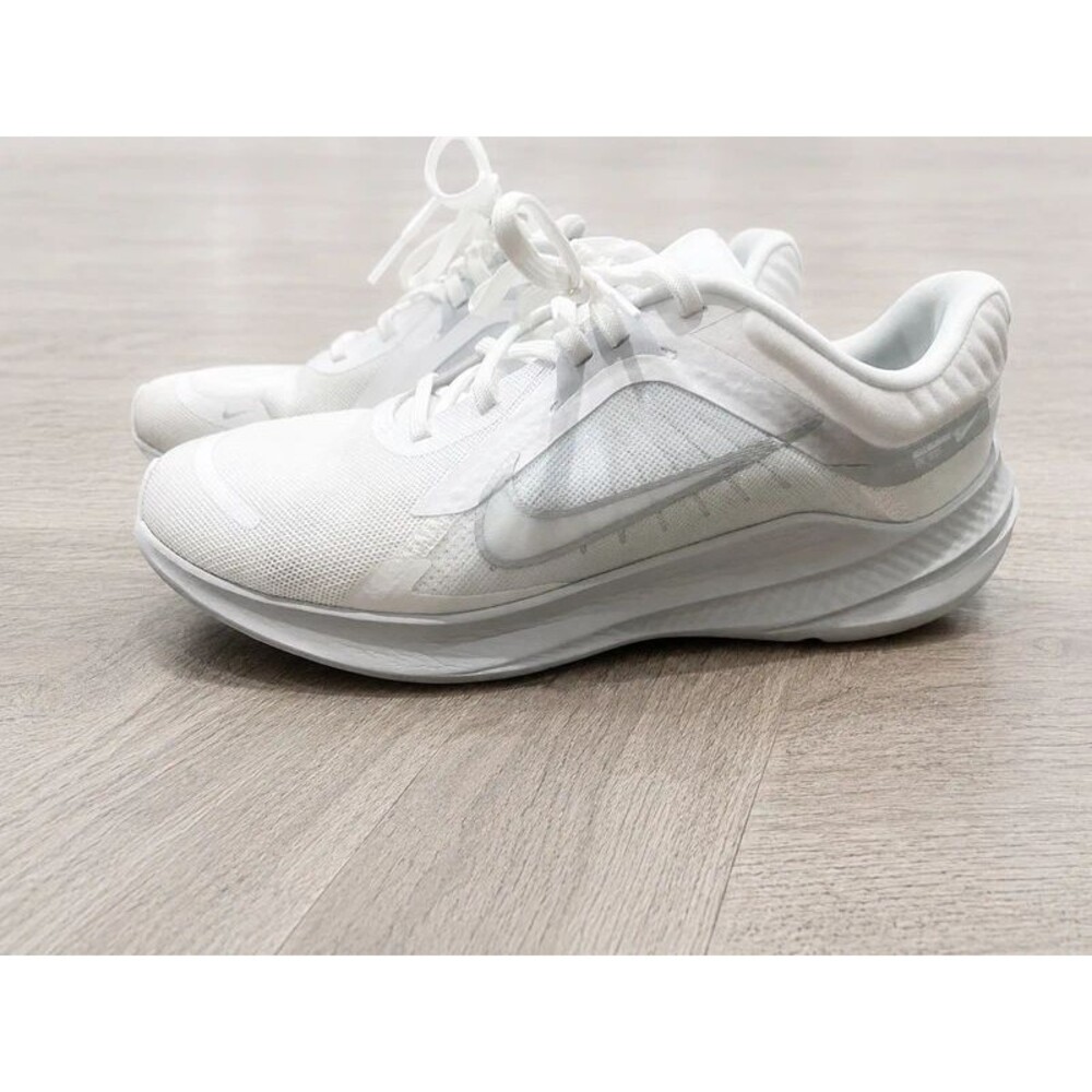 Nike Quest 5 White Running Shoes Women’s Size 9 DD9291-100